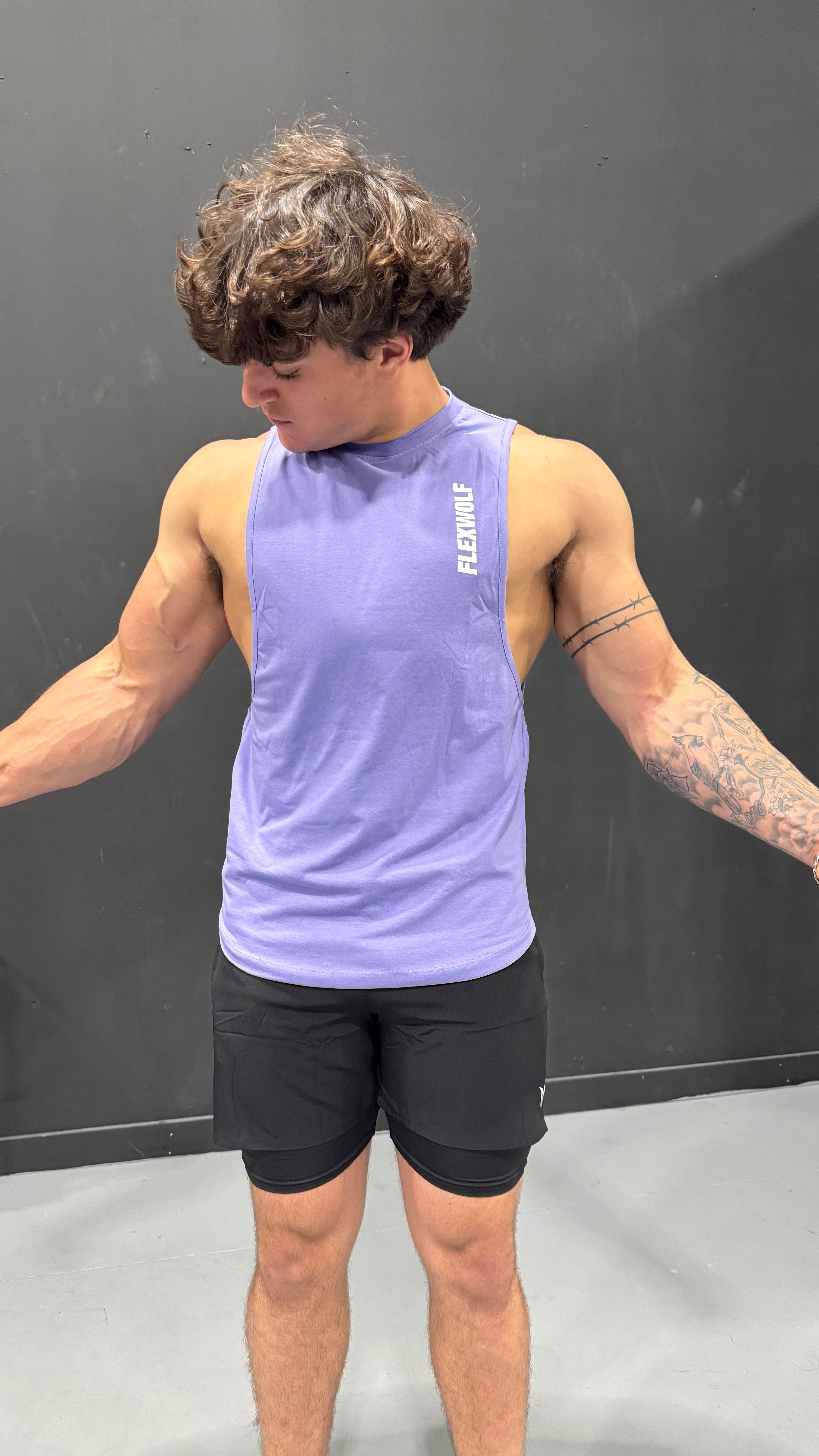 Flex Arm Tank